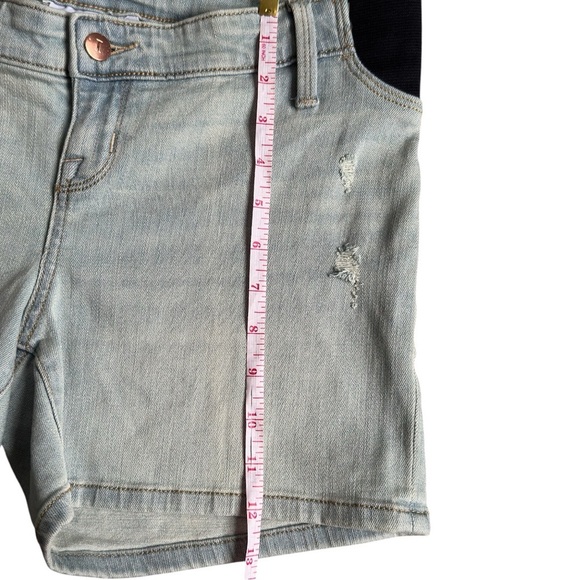 Isabel Maternity Size 2 Under Belly Maternity Light Wash Jean Midi Shorts NWT - Picture 6 of 6